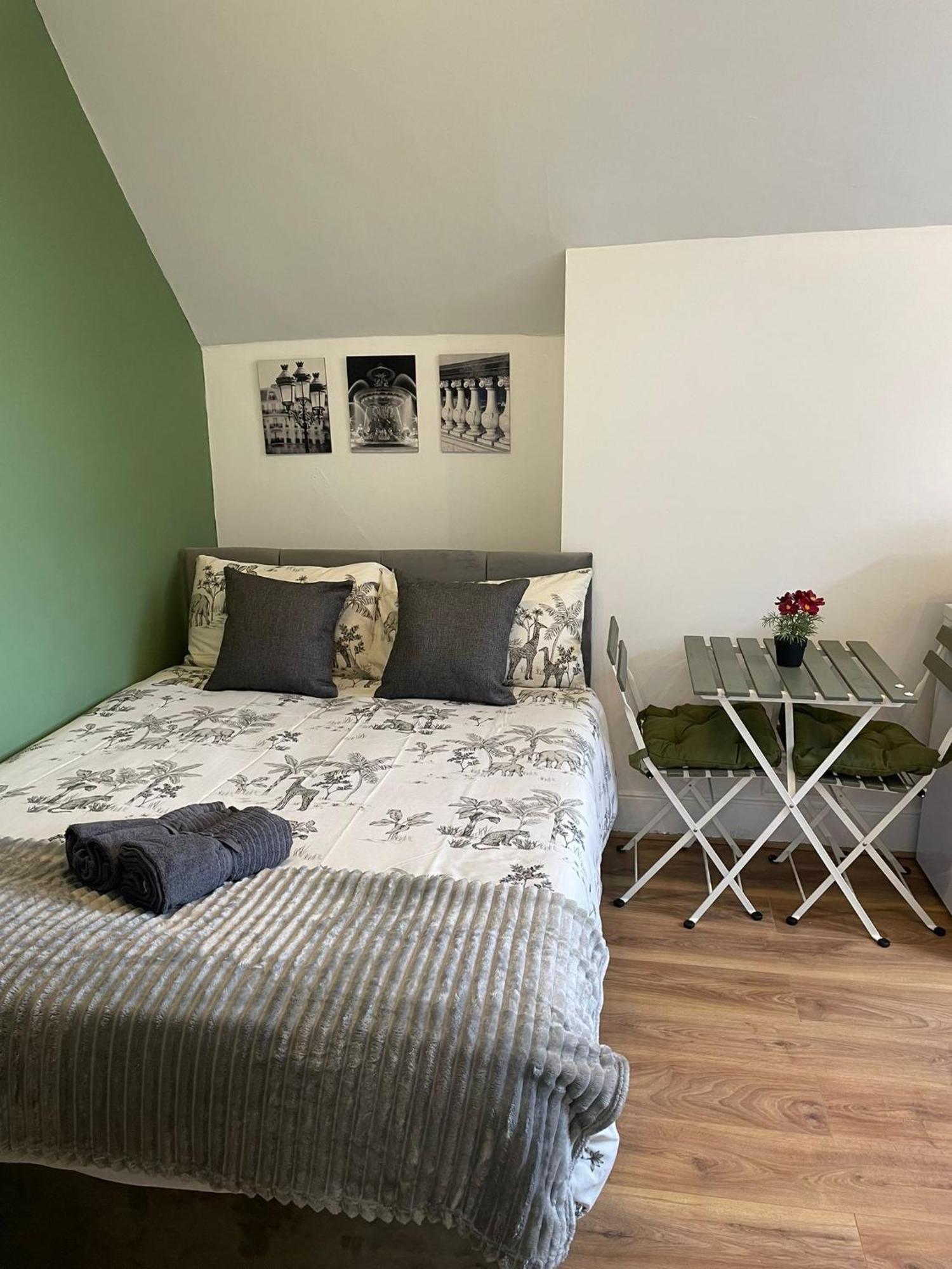 London Guest Studios 8 Kamer foto